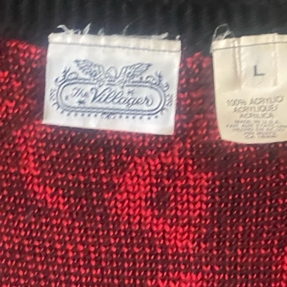 The Villager Long Sleeve Black/Red Floral Print Button Down Cardigan Sweater. Lg